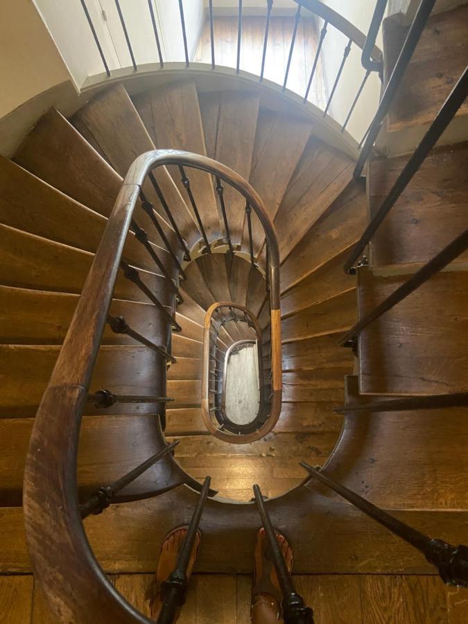 Tres Bel Appartement Montmartre ปารีส ภายนอก รูปภาพ